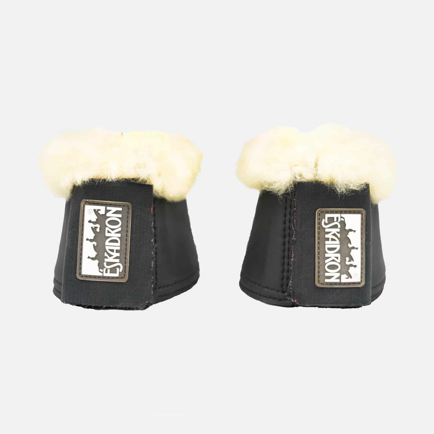 Cloches-Mouton-Eskadron-Noir-Cheval Eskadron - Cloches Neoprene Mouton Noir – Image 1