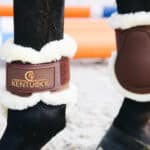 Kentucky Horsewear - Protège Boulets Young Horses Sheepskin Old Marron – Image 3